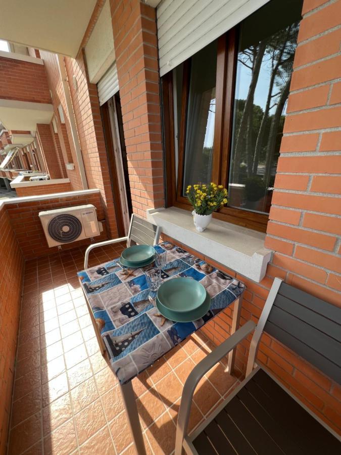 Twin Pine Trees Flats, Near Beach Bibione Exterior foto